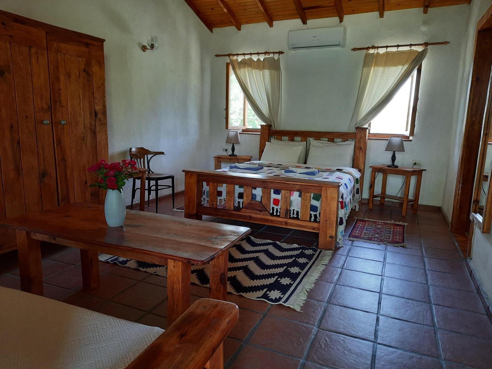 Ionia Guest House Aidim Exterior foto